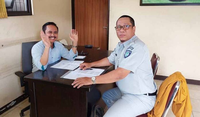 ke Pemilik Angkutan Umum ke Pemilik Angkutan Umum