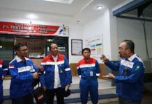 Dirut Pertamina Patra Niaga Turun Langsung Cek Kondisi Pipa Tuban PERTAMINA