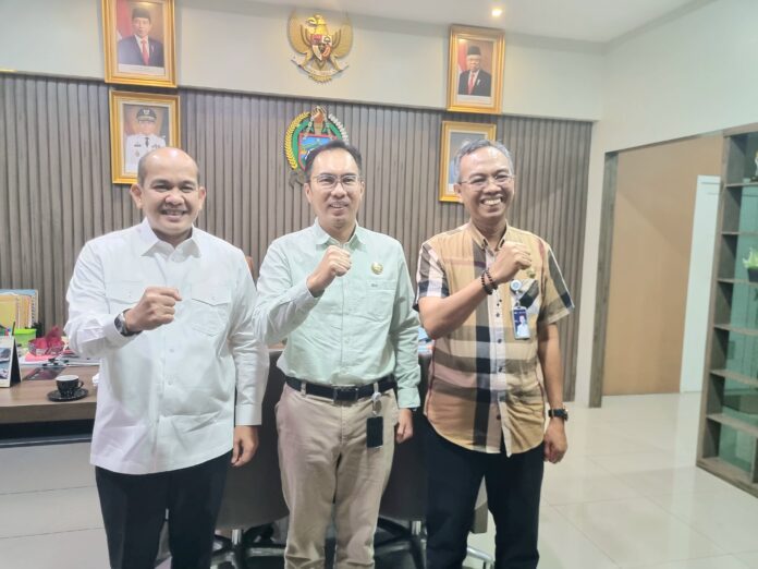 Meningkatkan Kepatuhan Pembayaran Pajak Kendaraan Bermotor Meningkatkan Kepatuhan Pembayaran Pajak Kendaraan Bermotor