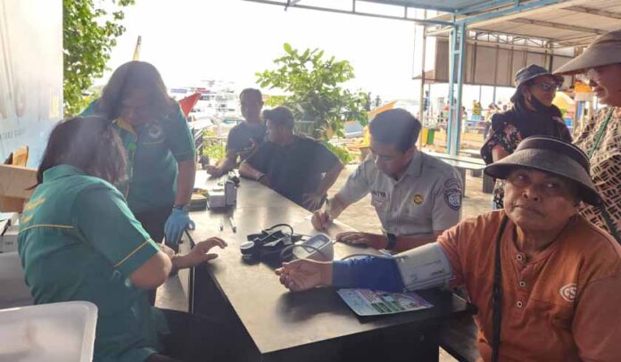 di Pelabuhan Serangan di Pelabuhan Serangan