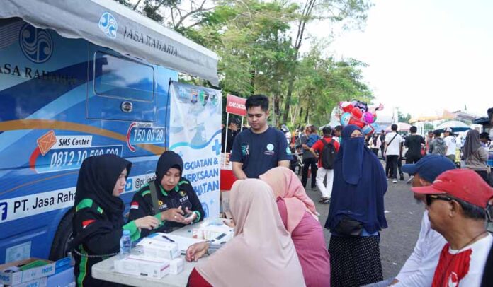 di Acara Pekan Keselamatan Jalan di Acara Pekan Keselamatan Jalan