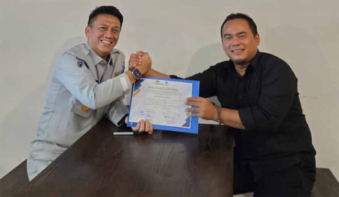 dengan PT Pegadaian Ampenan dengan PT Pegadaian Ampenan