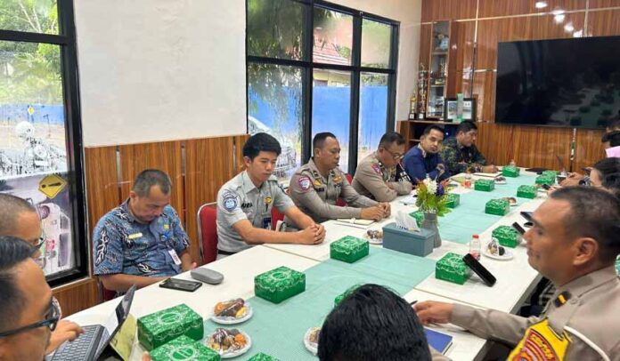 Adakan Forum Komunikasi Lalu Lintas