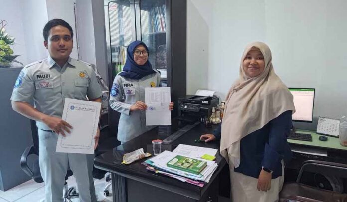 Ke Badan Pusat Statistika Ke Badan Pusat Statistika