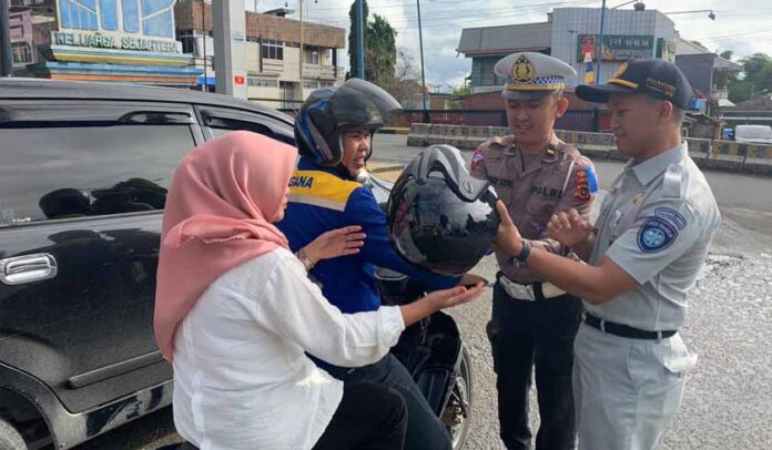 Tingkatkan Keselamatan Jalan