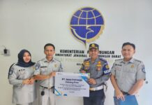 Jasa Raharja Riau Sosialisasi Keselamatan SALUD dan Penyerahan Bantuan CSR di Terminal BRPS Pekanbaru di Terminal BRPS Pekanbaru