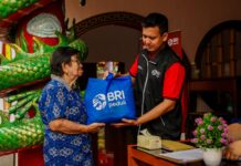 Semangat Berbagi di Tahun Baru Imlek 2025, BRI Peduli Salurkan Bantuan Sembako Bagi Warga di Tangerang dan Singkawang di Tangerang dan Singkawang
