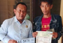 Jasa Raharja Sosialisasikan Manfaat SWDKLLJ  bagi Pemilik Kendaraan Terlibat Laka Lantas di Samsat Ngawi di Samsat Ngawi