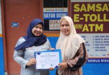 Jasa Raharja dan Bank Sampah Berkah Sukomanunggal Melakukan Komitmen Bersama Bank Sampah Berkah