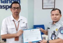 Jasa Raharja Poso  Dan Bank Mandiri Taspen Poso Teken Penandatanganan Komitmen Bersama Tertib Bayar Pajak Bersama Tertib Bayar Pajak