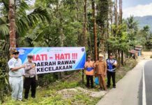 Cegah Laka Lantas, Jasa Raharja Kabanjahe Pasang Spanduk Himbauan Di Daerah Rawan Kecelakaan Di Daerah Rawan Kecelakaan