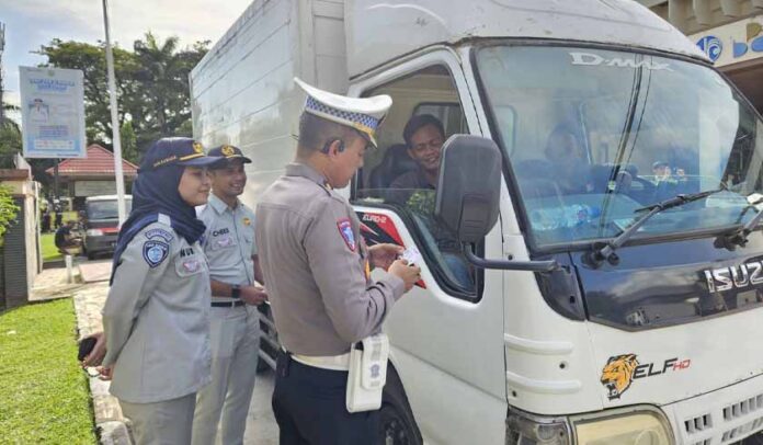 Lakukan Operasi Gabungan