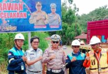 Pemasangan Spanduk Himbauan Keselamatan Bersama Satlantas  Luwu Timur dan PT Vale Luwu Timur dan PT Vale