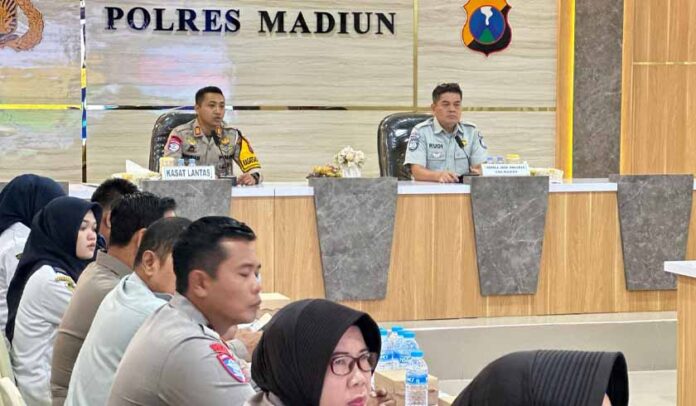 Persiapan Menjelang Idul Fitri 2025 Persiapan Menjelang Idul Fitri 2025