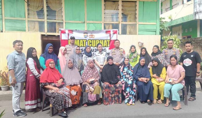 dan Dengarkan Masyarakat