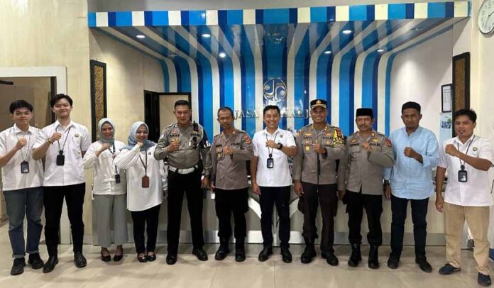 dengan Kapolres Palopo