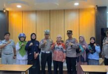 Jasa Raharja dan Polres Palopo Laksanakan Sosialisasi Keselamatan Berkendara di Kampus Muhammadiyah Palopo dalam rangka Ops Pallawa 2025 di Kampus Muhammadiyah Palopo