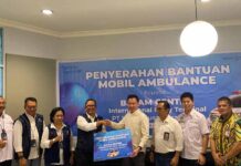 JRP Insurance Tingkatkan Layanan Melalui Penyerahan Ambulance di  Pelabuhan Ferry Internasional Batam Center di Pelabuhan Ferry Internasional