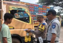 Jasa Raharja dan Satlantas Polres Bintan Lakukan Pemeriksaan Kendaraan di Pelabuhan Roro Tanjung Uban di Pelabuhan Roro Tanjung Uban