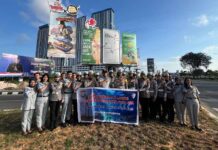 Jasa Raharja Kepri dan Ditlantas Polda Kepri Gelar Aksi Simpatik dan Apresiasi Bagi Masyarakat Taat Berkendara di Simpang Frengky di Simpang Frengky