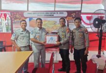 Jasa Raharja Wilayah Kalimantan Barat Berikan Bingkisan Kepada Petugas Posko PAM Liong Kapuas di Singkawang di Singkawang