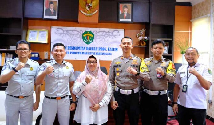 ke Samsat Induk Kutai Kartanegara