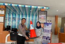 Mendukung Ketertiban Lalu Lintas, Jasa Raharja Pare-Pare Berikan Bantuan Sarana Keselamatan Kepada Satlantas Polres Pare-Pare jasa raharja sulsel