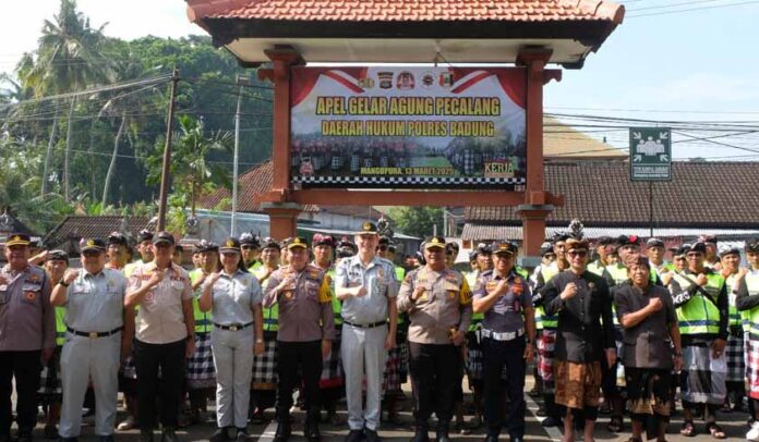 Hari Raya Nyepi dan Idul Fitri Hari Raya Nyepi dan Idul Fitri