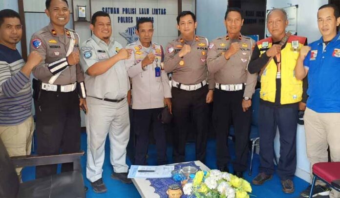 Inisiatif Baru Melalui FKLL Inisiatif Baru Melalui FKLL