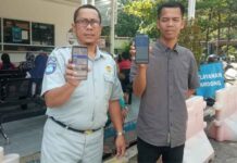 Jasa Raharja Cabang Bekasi Terus Gelorakan  dan Kenalkan Aplikasi JR Safety Road di Samsat Cikarang jasa raharja jabar