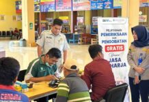 Jasa Raharja Gelar Pengobatan Gratis di Terminal Kertonegoro Ngawi Pastikan Sopir dan Kru Bus dalam Kondisi Sehat jasa raharja jatim