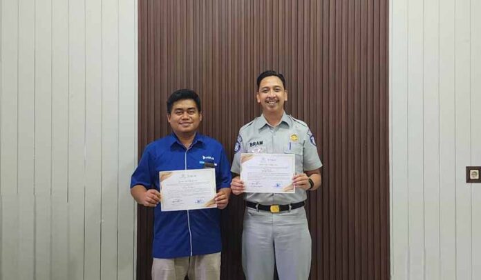 Dengan Pelni Cabang Bima