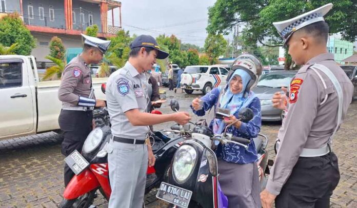 Lakukan Operasi Gabungan Lakukan Operasi Gabungan