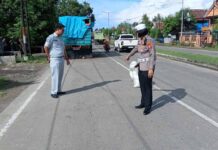 Gerak Cepat Jasa Raharja Barru bersama Satlantas Polres Barru Melakukan Olah TKP Laka di Desa Lalabata, Kec. Tanete Rilau, Kab. Barru Olah TKP Laka di Desa Lalabata