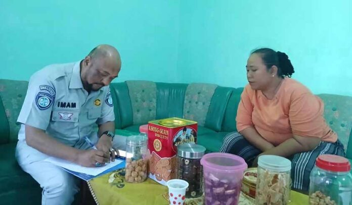 Tingkatkan Pelayanan Kepada Masyarakat Tingkatkan Pelayanan Kepada Masyarakat