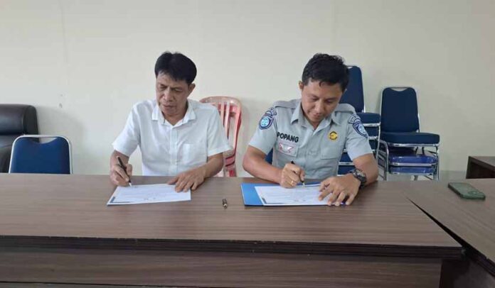 dan Rumah Sakit Mega Buana dan Rumah Sakit Mega Buana