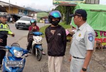 Jelang Perayaan Paskah 2025, Jasa Raharja dan Stakeholder Sosialisasikan Keselamatan Berkendara Kepada Masyarakat di Kab. Bengkayang di Kab. Bengkayang