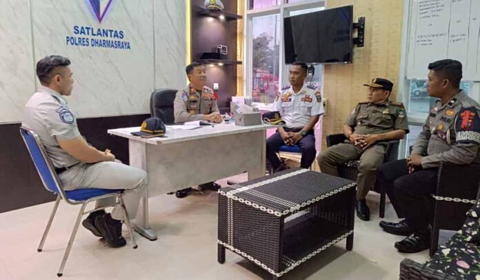 di Kabupaten Dharmasraya di Kabupaten Dharmasraya