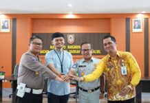 Jasa Raharja Kalsel dengan Mitra Terkait Tingkatkan Kepatuhan Pajak melalui Penandatanganan Komitmen di Samsat Banjarmasin II jasa raharja kalsel