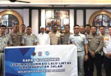 Bahas Isu Penanganan Titik Rawan Laka Lantas dan Persiapan Forum Lalu Lintas Kabupaten Sambas Tahun 2025, Jasa Raharja Hadiri Rapat Forum Komunikasi Lalu Lintas dan Angkutan Jalan Lintas Kabupaten Sambas