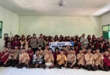 Edukasi Keselamatan Lalu Lintas: Jasa Raharja & Polri Adakan Safety Campaign MA Darussalam Balangan MA Darussalam Balangan