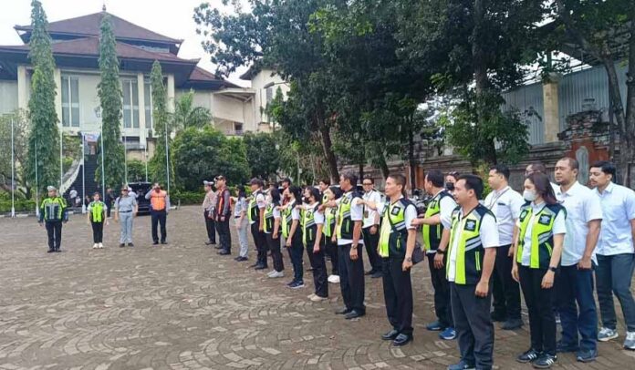 dan Dinas Perhubungan dan Dinas Perhubungan