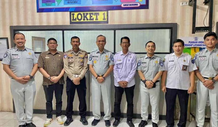 dengan Pembina Samsat Bulukumba dengan Pembina Samsat Bulukumba