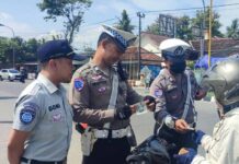 Jasa Raharja Samsat Bantul ikuti Gelar Operasi Terpadu 2025 Pajak Kendaraan Bermotor di Bundaran Srandakan, Bantul di Bundaran Srandakan