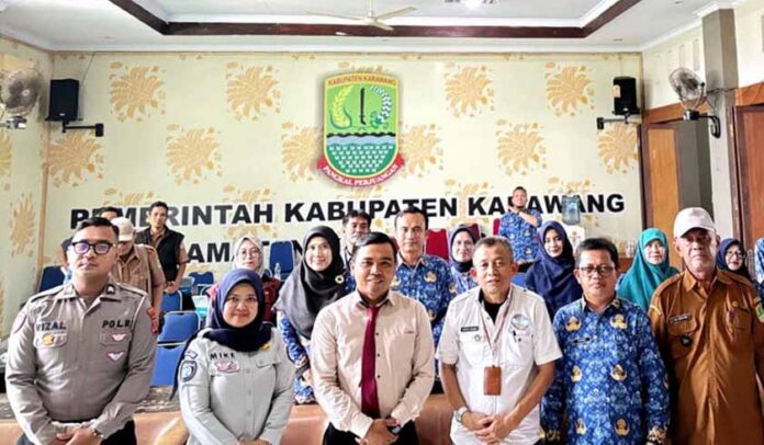 di Kantor Kecamatan Karawang Timur