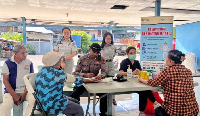 di Terminal Kota Lama Kupang