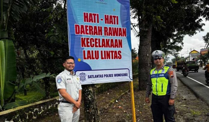 di Titik Rawan Kecelakaan