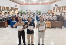 Jasa Raharja Wilayah Sulawesi Selatan Gencarkan Safety Riding dan PPKL di SMKN 4 Gowa jasa raharja sulsel