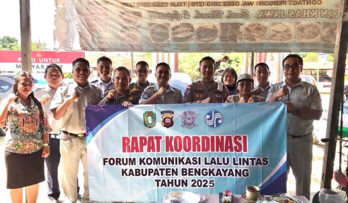 Forum Komunikasi Lalu Lintas Forum Komunikasi Lalu Lintas