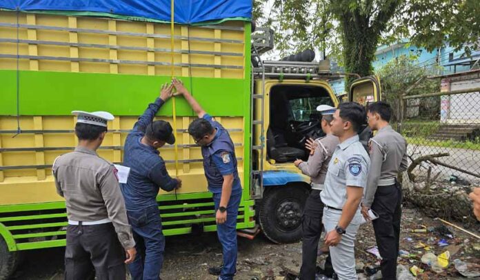 Kendaraan ODOL di Balikpapan Kendaraan ODOL di Balikpapan